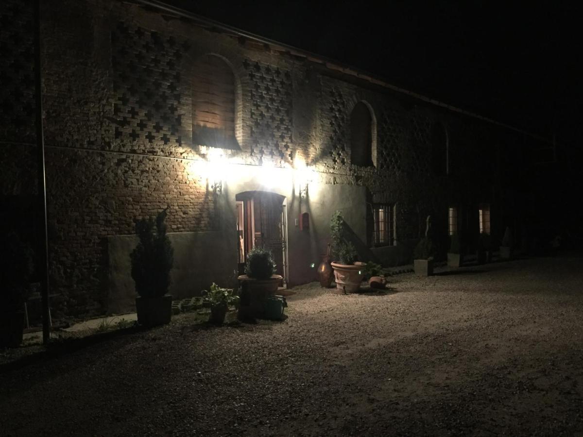 Bed and Breakfast Cascina La Castagnara Oriolo  Exterior foto
